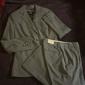 Banana Republic Suit Grey Pinstripe Size 4